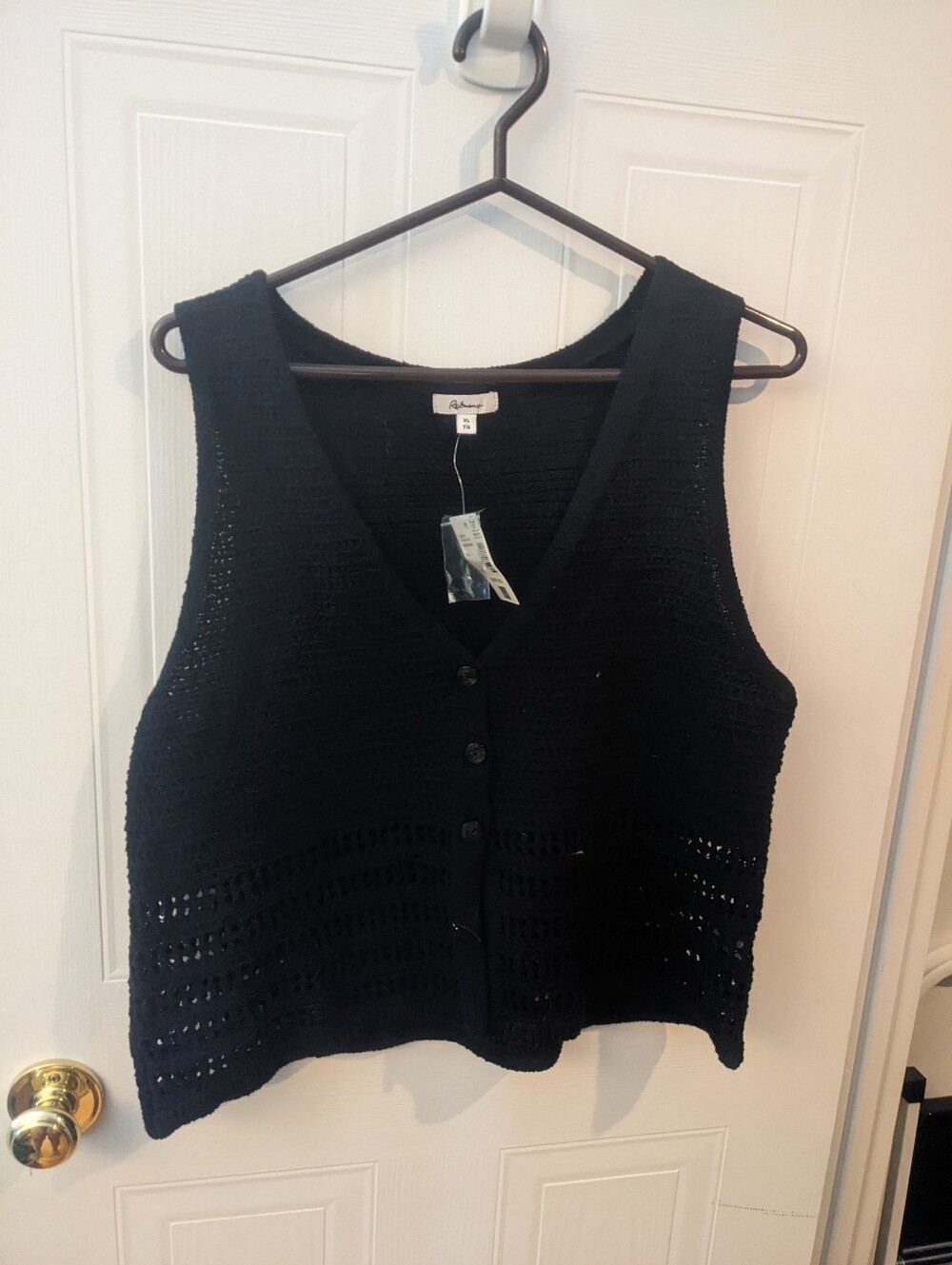 Reitmans Cropped Black Crochet Button-Front Vest
